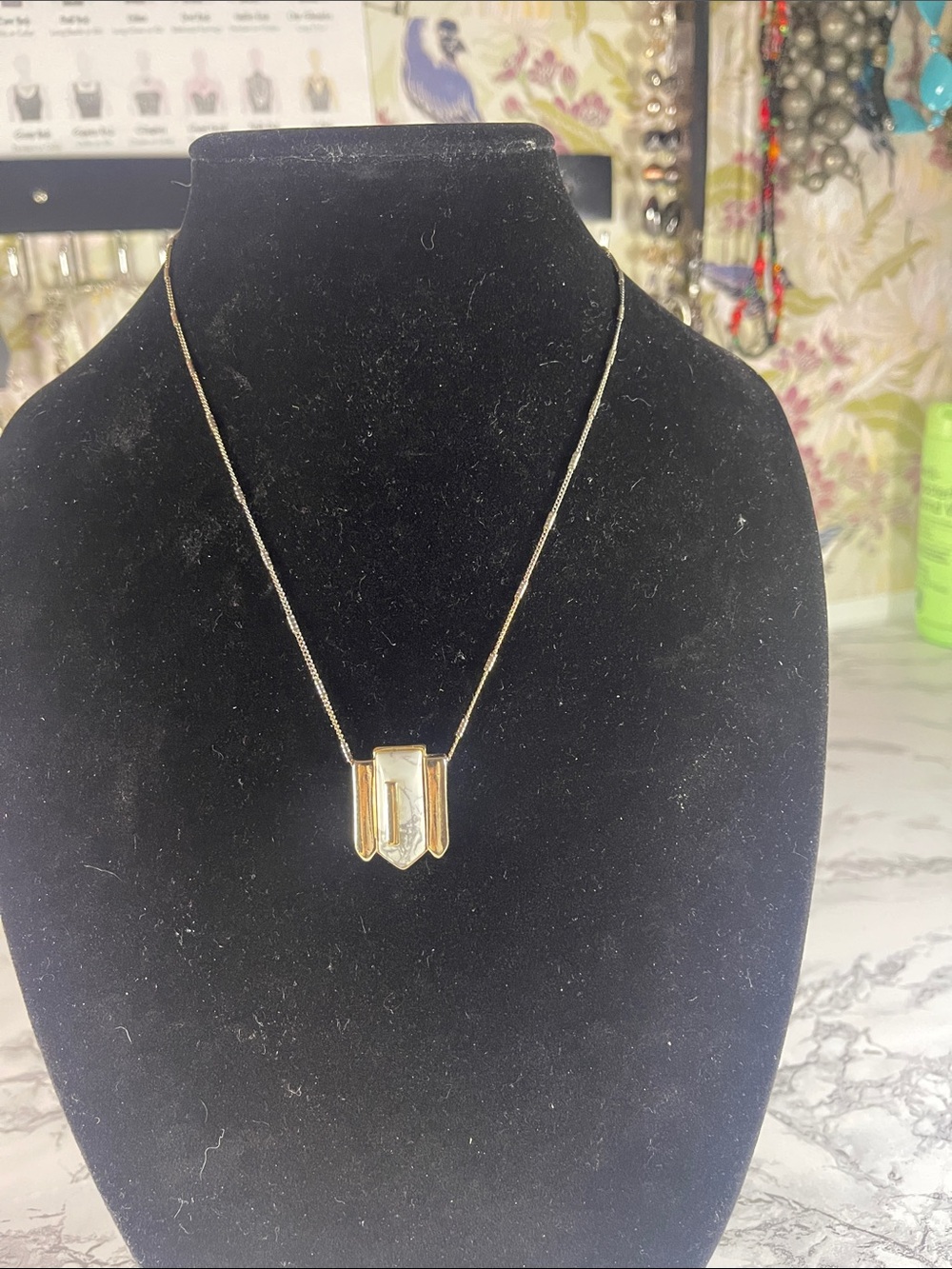 Gold-Tone Geometric Pendant Necklace - Elegant Women's Jewelry